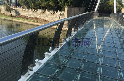 橋梁護(hù)欄安裝效果圖02 橋梁護(hù)欄安裝效果圖02