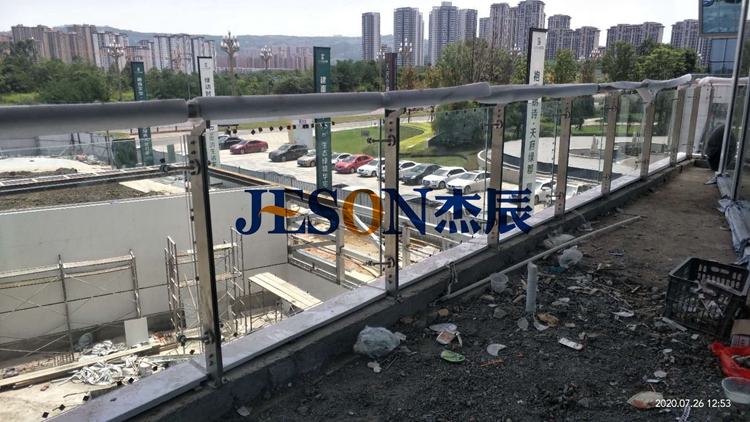 杰辰立柱 杰辰立柱